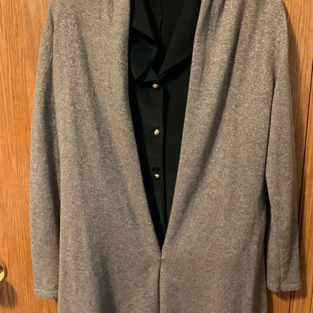 Cardigan - Picture 5 of 10